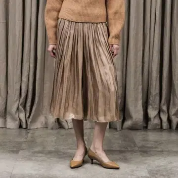 언타이틀 에어플로우 새틴 하프 팬츠