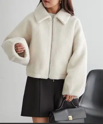 시프 보아 숏 자켓 아이보리