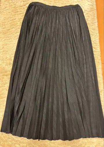 드레스트리아 블랙 플리츠 스커트 사이즈 38