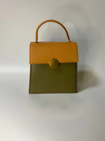 새상품급 가죽 핸드백