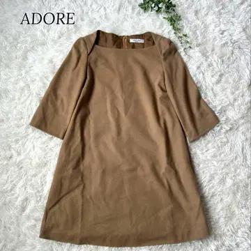 ADORE 어도어 무릎 기장 원피스 카멜 울