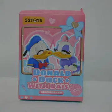 52TOYS 도널드 덕과 데이지 피규어