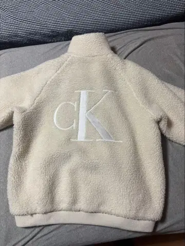 Calvin Klein Jeans 보아 자켓