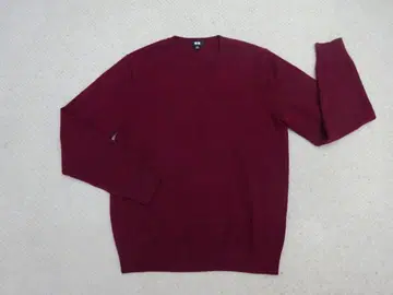 유니클로 캐시미어 100% V넥 긴팔 스웨터 캐시미어 스웨터 M