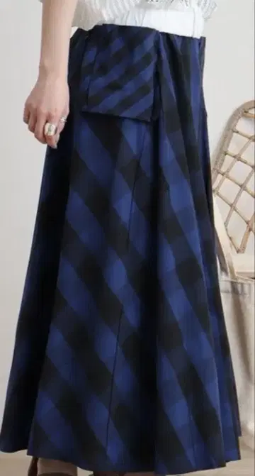 미사용 새상품 택 포함 EGLANTINE 체크 스커트 L size