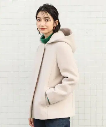 베이지 울 코트