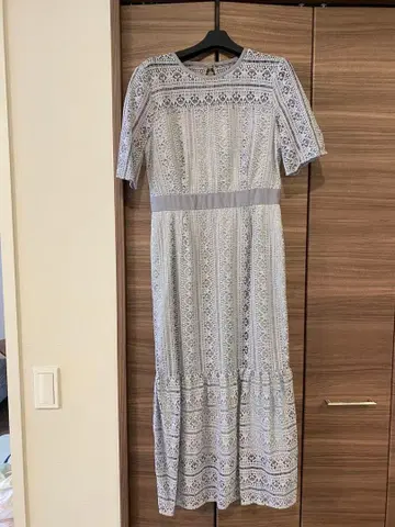 LAGUNAMOON 그레이 레이스 패턴 미디 드레스