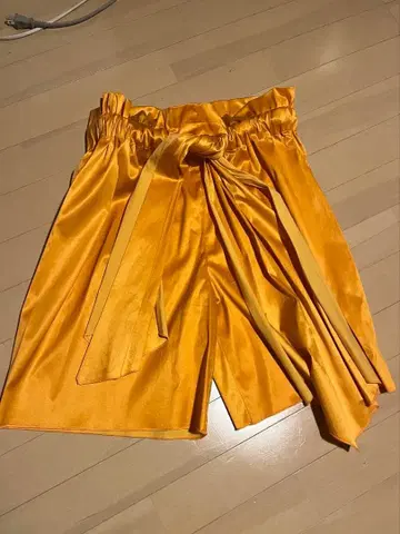 Baserange 베이스레인지 하프 팬츠 실크