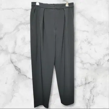 언타이틀 턱 테이퍼드 팬츠 블랙 M 사이즈