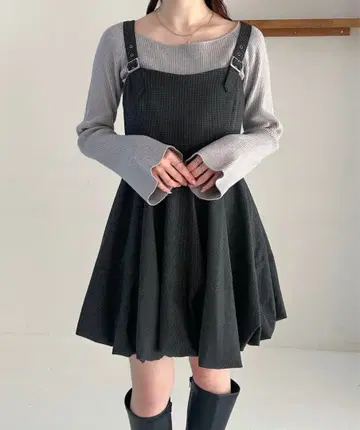 Heather 벌룬 미니 점프 스커트