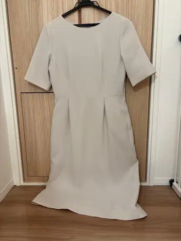 라이트 그레이 반팔 원피스 플라스테 PLST 포멀 원피스