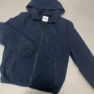 ZARA 네이비 후드 부착 자켓 L 사이즈