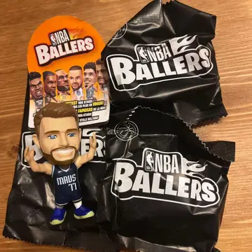 NBA Ballers 루카 돈치치 피규어