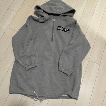 MILKFED. 후드 부착 후드티 집업 백 지퍼