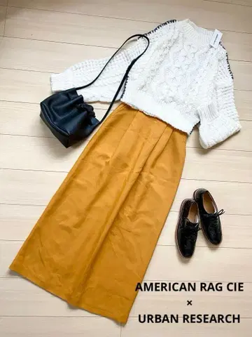 새상품 새상품급 코디 세트 어반 리서치 니트 스커트