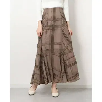 체크 자수 스커트