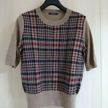 아쿠아 스큐텀 울 반팔 니트