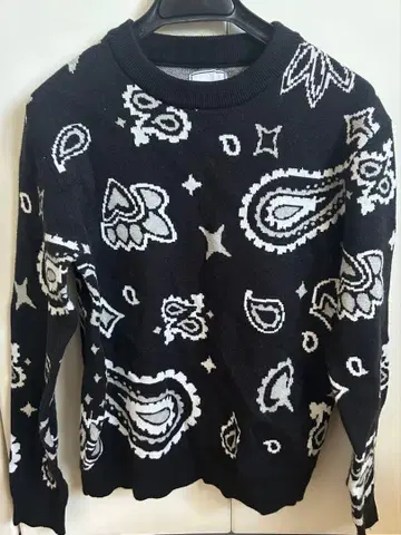 DayGLORY 블랙 니트 M 사이즈