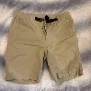 THE NORTH FACE 베이지 숏팬츠
