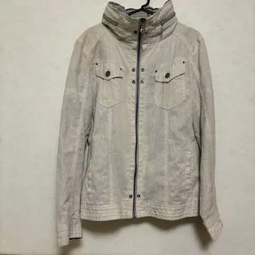 후드 부착 화이트 자켓 L 사이즈