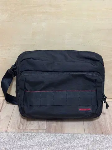 BRIEFING BS BOX SHOULDER M AG