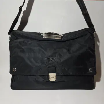 새상품 블랙 나일론 숄더백 비즈니스 백