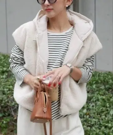 Bebeod 새상품 멜트 보아 후디 베스트 페이지