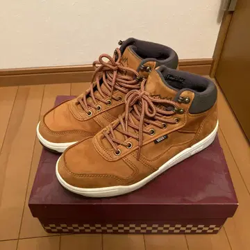 Vans 브라운 하이컷 스니커즈