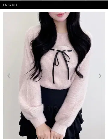 INGNI 페더 리브 데콜테 오픈 리본 니트