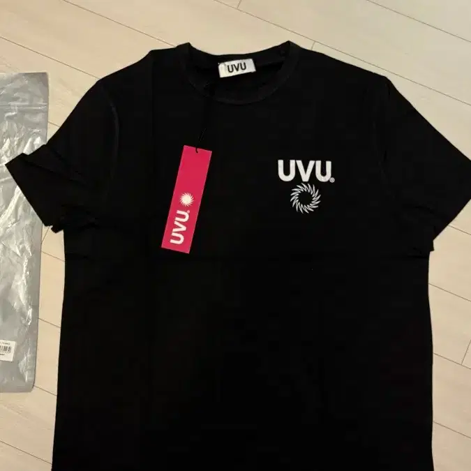 Shop uvu반팔티셔츠 on Bunjang Global Site - No more Korean account!