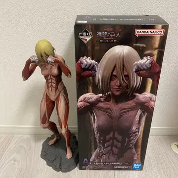 제일복권 진격의 거인 ~벽 밖의 세계~ 여자형 거인 피규어