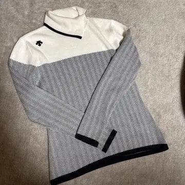 데상트 블랙 화이트 니트 M 새상품급