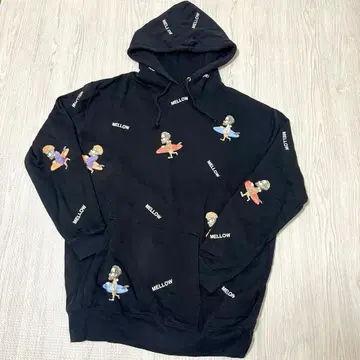 MELLOW 서핑 캐릭터 후드티 블랙