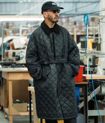 새상품급 LAVENHAM 레샵 별주 발라클라바 코트 LE 카키 M