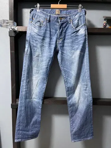 라이트 블루 스트레이트 데님