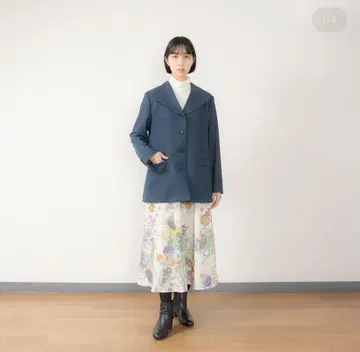 이번 시즌 로이스크레용 숄카라 자켓