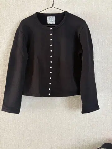 에네스베 스테디셀러 가디건 프레션 1 (S 상당) 블랙 속기모