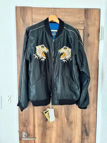 테일러 토요 스카잔 2024AW 완판템 미사용 새상품 호랑이 용 자수 L