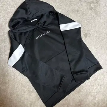 테일러메이드 속기모 후드티 블랙 화이트 M 미사용 택 없음