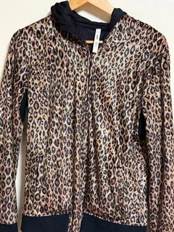 glamb 그램 레오파드 무늬 후드 부착 후드티