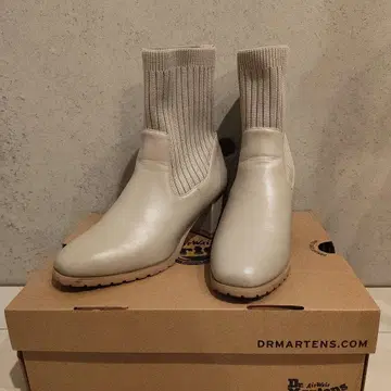 오리엔탈 트래픽 스퀘어토 니트 힐 부츠