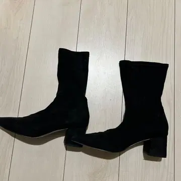 블랙 스웨이드 스틸레토 숏부츠