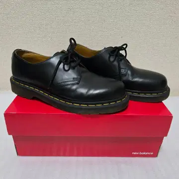 닥터마틴 3홀 UK6 Dr.Martens