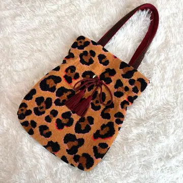[ 미사용품 ] 러브러리 바이 페이 페이 레오파드 복조리 토트백 태슬