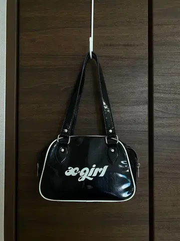 xgirl 블랙 숄더백