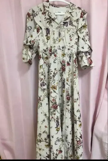 스나이델 뷔스티에 라이크 프린트 원피스