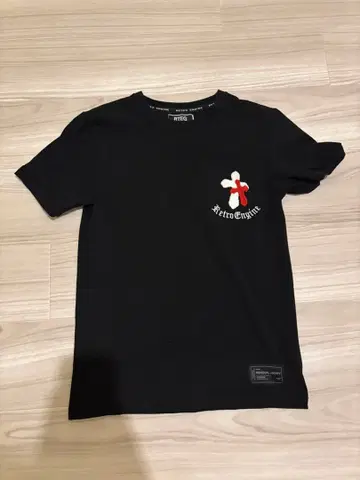 아담스 저글러 T셔츠