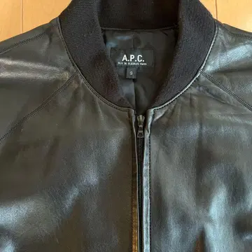 A.P.C 가죽 자켓 프랑스제 블랙