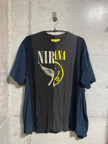 NIRVANA 그래픽 T셔츠 블랙/네이비
