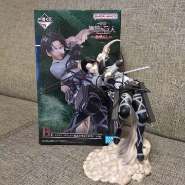 진격의 거인 B상 리바이 아커만 피규어 (검 1개 없음)